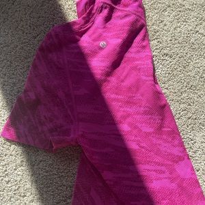 Lululemon swiftly tech shirt! Color: ripened raspberry x pow pink, size 2!
